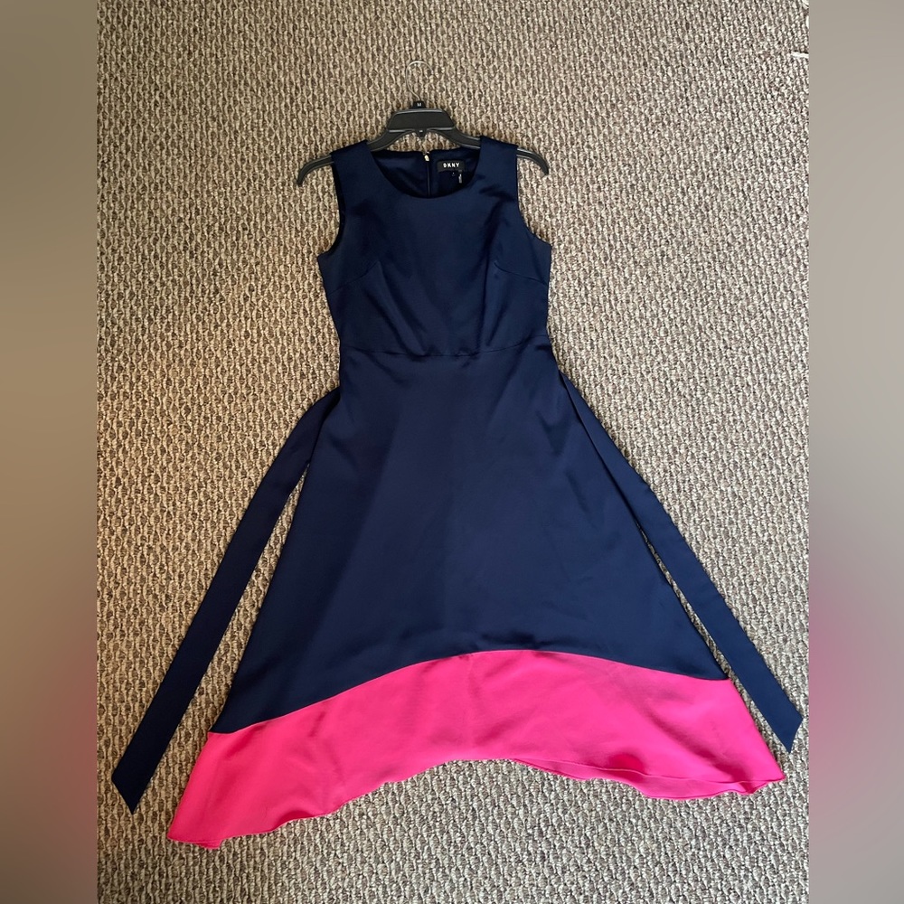DKNY Navy Blue and Pink Contrast Hem Handkerchief Spring/Summer Dress - Picture 4 of 9